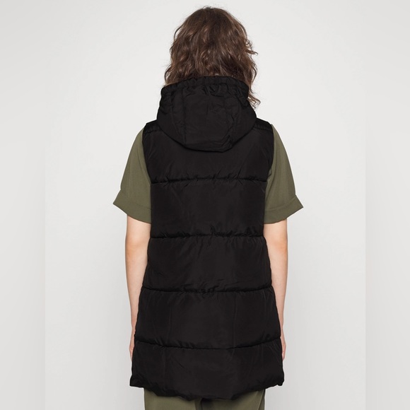 Esqualo Black Bodywarmer Hoodie - US 6 - Picture 3 of 13